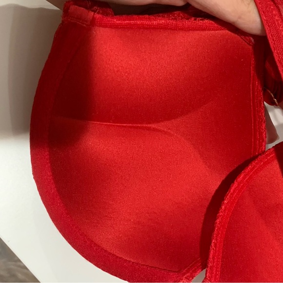 Victoria secret bombshell - Picture 4 of 5